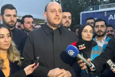 AK Parti'li Büyükgümüş, 'GençNokta' çadırında vatandaşlarla iftar yaptı