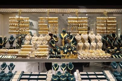 Altın ve gümüşte rüzgar tersine döndü! Fiyatlar yeniden geri çekiliyor