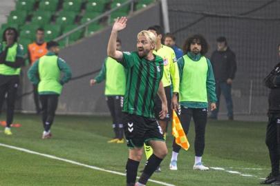 Caner Erkin yine 90 dakikayı tamamlayamadı! Bu sezon dördüncü kırmızı kartını gördü