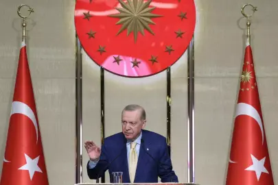 Cumhurbaşkanı Erdoğan: Fikren fosilleşmiş bu güruhun hezeyanlarına sadece gülüp geçiyoruz