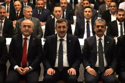 Cumhurbaşkanı Yardımcısı Yılmaz, Elazığ'da iş dünyası ve STK temsilcileriyle buluştu Açıklaması
