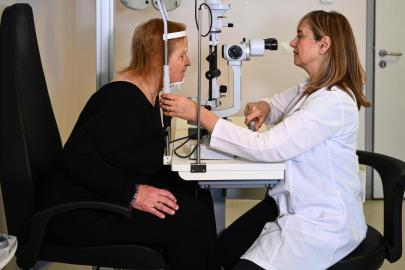 İngiltere'de 'gözünü kaybedersin' denildi, Türkiye'de sağlığına kavuştu