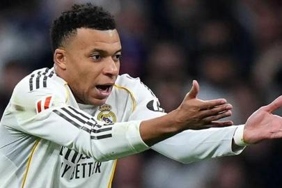 Real Madrid’e Kylian Mbappe’den kötü haber!