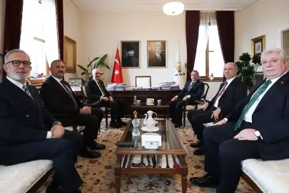 TBMM Başkanı Kurtulmuş, AK Parti Grubu'nu ziyaret etti