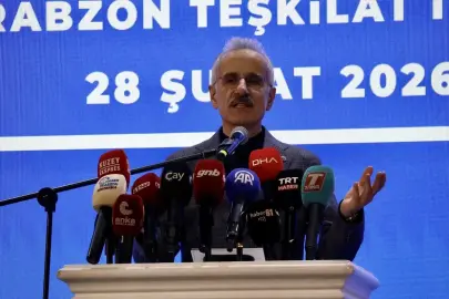 Ulaştırma ve Altyapı Bakanı Uraloğlu, Trabzon'da partililerle iftarda bir araya geldi Açıklaması