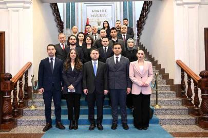 Adalet Bakanı Gürlek, gazetecilerle bayramlaştı