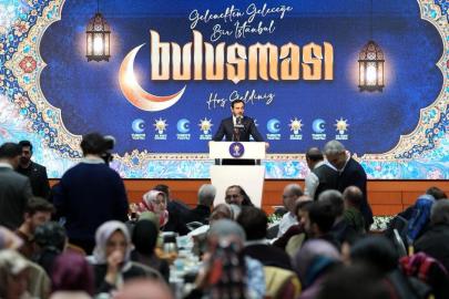 AK Parti'nin "Gelenekten Geleceğe İftarı"nda 400 usta sanatçı bir araya geldi