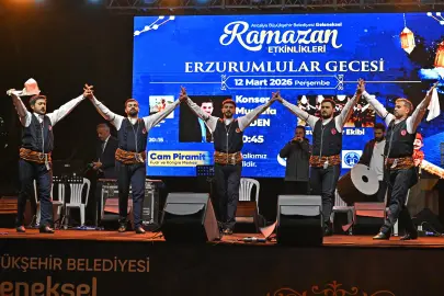 Antalya'da türküler söylendi halaylar çekildi