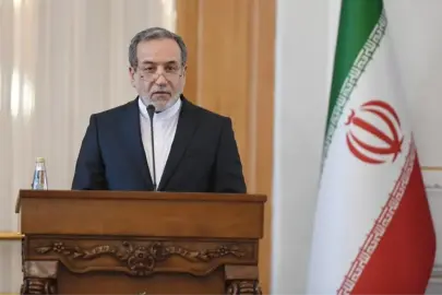 Arakçi: Savaşın kalıcı olarak sona ermesi gerekiyor