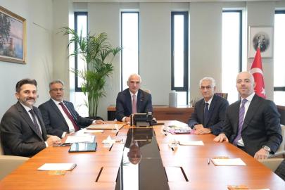 Bakan Ersoy'dan turizmin güçlendirilmesi için iki kritik görüşme