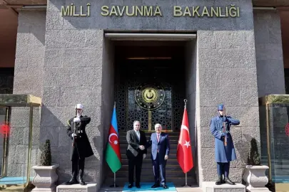 Bakan Güler, Azerbaycanlı mevkidaşı Mustafayev ile görüştü