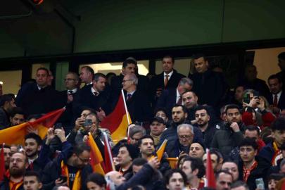 Bakan Osman Aşkın Bak ve TFF Başkanı Hacıosmanoğlu, Galatasaray Liverpool maçında