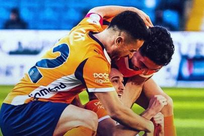 Başakşehir evinde Brnic ile güldü! Başakşehir - Göztepe maçı sonucu: 2-1