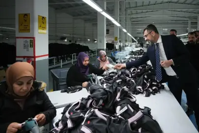 Bitlis Belediye Başkanı Tanğlay, çalışan kadınları ziyaret etti