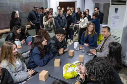 Bornova'da Gülşah Durbay Gençlik Merkezi’nde sıcak buluşma