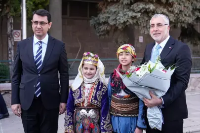 Çalışma ve Sosyal Güvenlik Bakanı Işıkhan, Uşak'ta konuştu Açıklaması