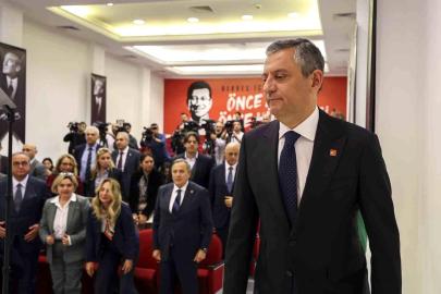 CHP Genel Başkanı Özel: "Trump ve Netanyahu ikilisinin bölgemizi kana bulamasına karşı duruyoruz"