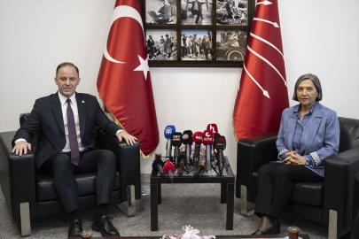 CHP Genel Merkezi'nde siyasi partiler arası bayramlaşma