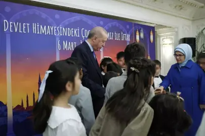 Cumhurbaşkanı Erdoğan, devlet himayesindeki çocuklarla iftarda bir araya geldi