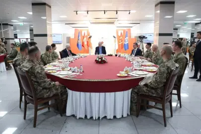 Cumhurbaşkanı Erdoğan, Özel Kuvvetler Komutanlığı'nda Mehmetçikle iftar programında bir araya geldi