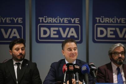 DEVA Partisi Genel Başkanı Babacan, Aydın'da partisinin iftar programına katıldı