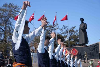 Erzurum’un kurtuluşunun 108’nci yıl dönümünü coşkuyla kutladı