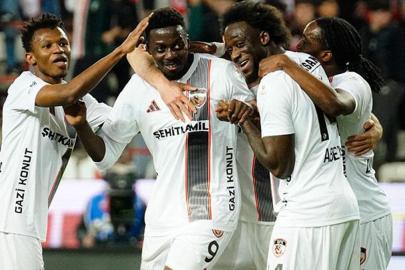 Gaziantep FK, Antalya'ya patladı! | Maç sonucu Antalyaspor - Gaziantep FK: 1-4 (Süper Lig 26. hafta)