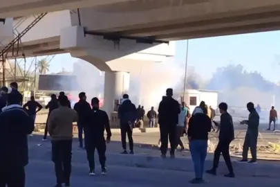 Irak da karıştı! Şiiler Yeşil Bölge'ye akın etti, polis sert müdahale etti