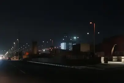 Irak'ın başkenti Bağdat'ta patlama sesleri duyuldu