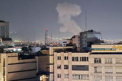 İran'ın başkenti Tahran'da patlamalar meydana geldi
