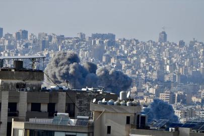 İsrail, Lübnan'ın başkenti Beyrut'taki Dahiye bölgesine hava saldırıları düzenledi