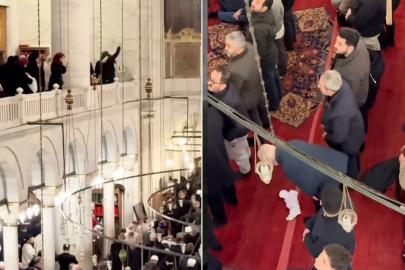 Kadir Gecesi Fatih Camii'nde dikkat çeken anlar! Kadınlar başörtülerini bıraktı