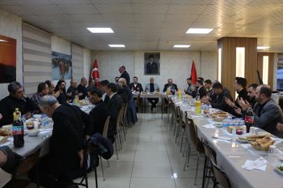 Karlıova'da iftar programı düzenlendi