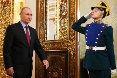 Kremlin Sözcüsü Peskov: "(İran'a yönelik saldırılar) Bu bizim savaşımız değil"