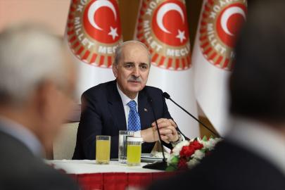 Kurtulmuş, Milli Dayanışma, Kardeşlik ve Demokrasi Komisyonu üyeleriyle iftarda bir araya geldi