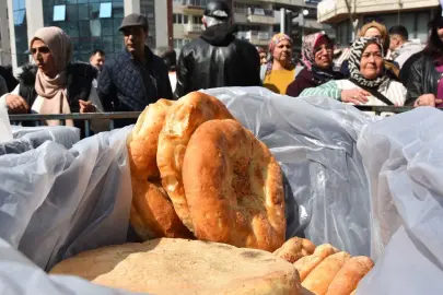 Manisa Gördesliler'den iki saatte 2 bin pide