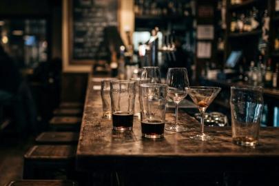 Meclis'e sunuldu, alkol yasağı genişletiliyor