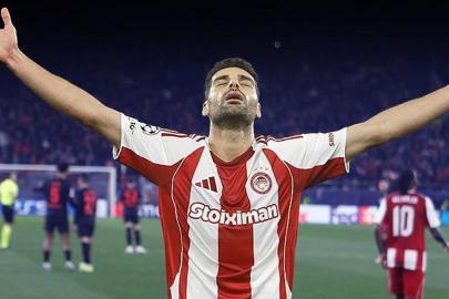 Mehdi Taremi İran ordusuna katılmaya karar verdi: Ülkemin bana ihtiyacı var