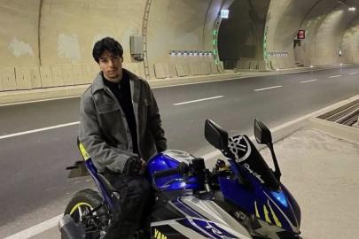 Otomobil ile motosikletin çarpıştığı kazada üniversiteli Deniz öldü