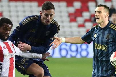 (ÖZET) Fenerbahçe sonunu getiremedi! Şampiyonluk yarışında yara aldı | Antalyaspor - Fenerbahçe maç sonucu: 2-2