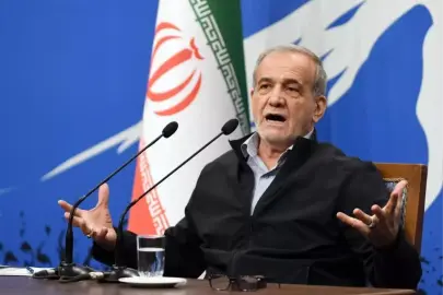 Pezeşkiyan: Hamaney'in intikamını almayı görev ve meşru bir hak olarak görüyoruz