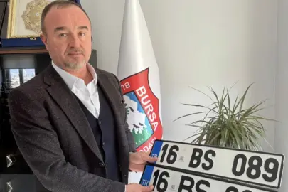 Plaka Ahmet, Türkiye’ye  gündeminde! APP plaka komedisi…