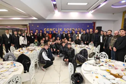Sakarya'da Başkan Alemdar gençlere buluştu