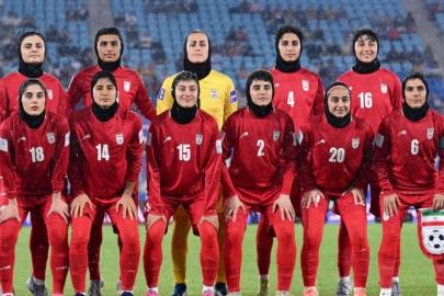 Tahran'dan İranlı kadın futbolculara çağrı: Eve dönün