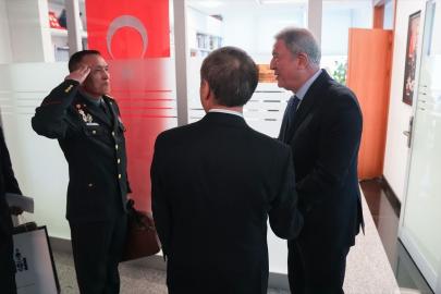 TBMM Milli Savunma Komisyonu Başkanı Akar, Moğolistan'ın Ankara Büyükelçisi Gombosuren ile görüştü