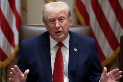 Trump: İran anlaşma yapmak için yalvarıyor