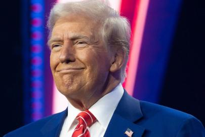 Trump, İspanya ile ticari ilişkileri kesme tehdidinde bulundu