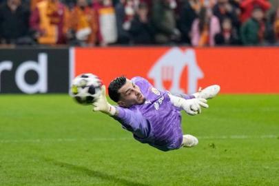 Uğurcan Çakır, Fernando Muslera'yı aratmıyor