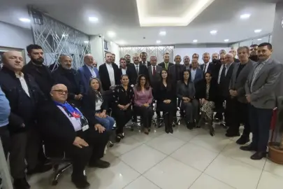 Uluslararası Esnaf Birliği'nde kurucu genel başkan güven tazeledi