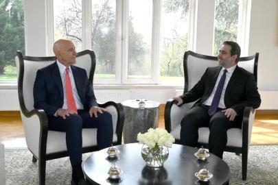 ABD'nin Suriye Özel Temsilcisi Barrack, Suriye Dışişleri Bakanı eş-Şeybani ile bir araya geldi